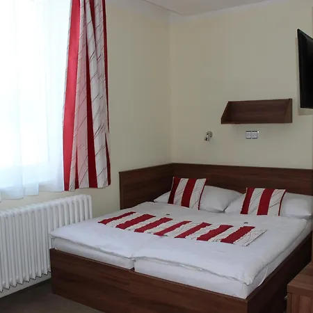 Hotel U Ledu Velke Popovice