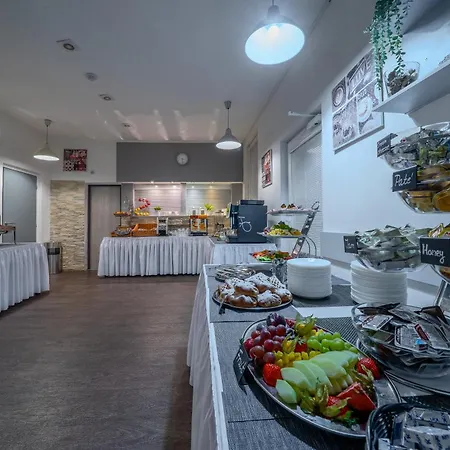 U Ledu Hotell Velké Popovice