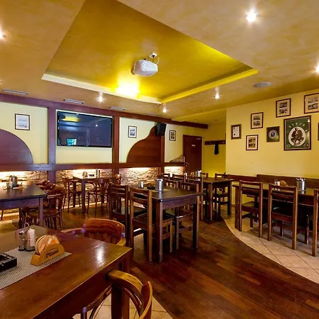U Ledu Hotel Velke Popovice