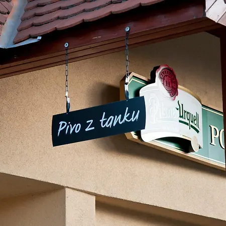 U Ledu Hotel Velke Popovice