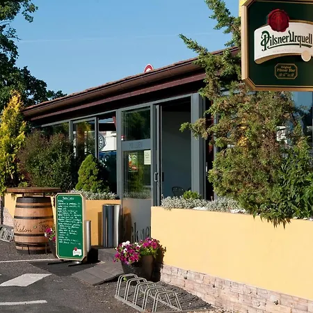U Ledu Hotel Velke Popovice