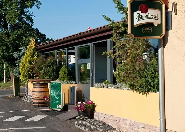 U Ledu Hotel Velké Popovice