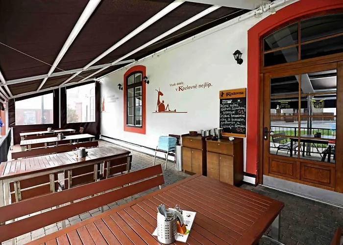 Hotel U Ledu Velké Popovice